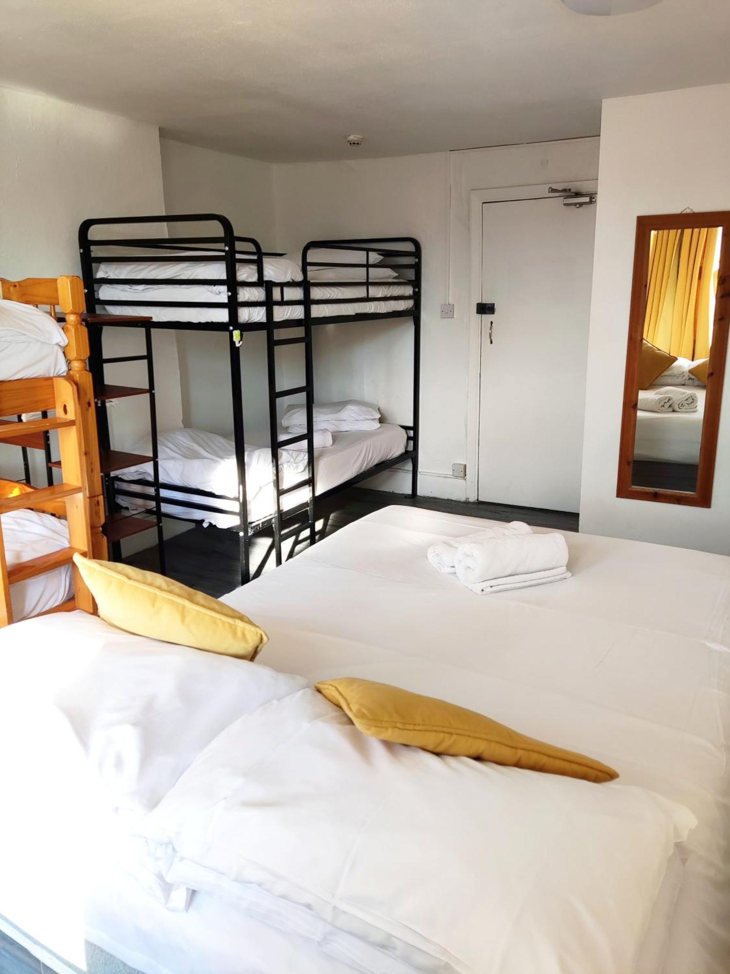 Kipps Guest house 3*
